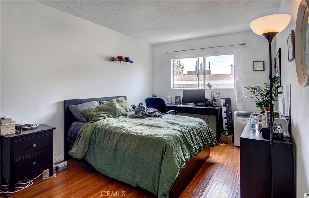 3423 Caroline Avenue