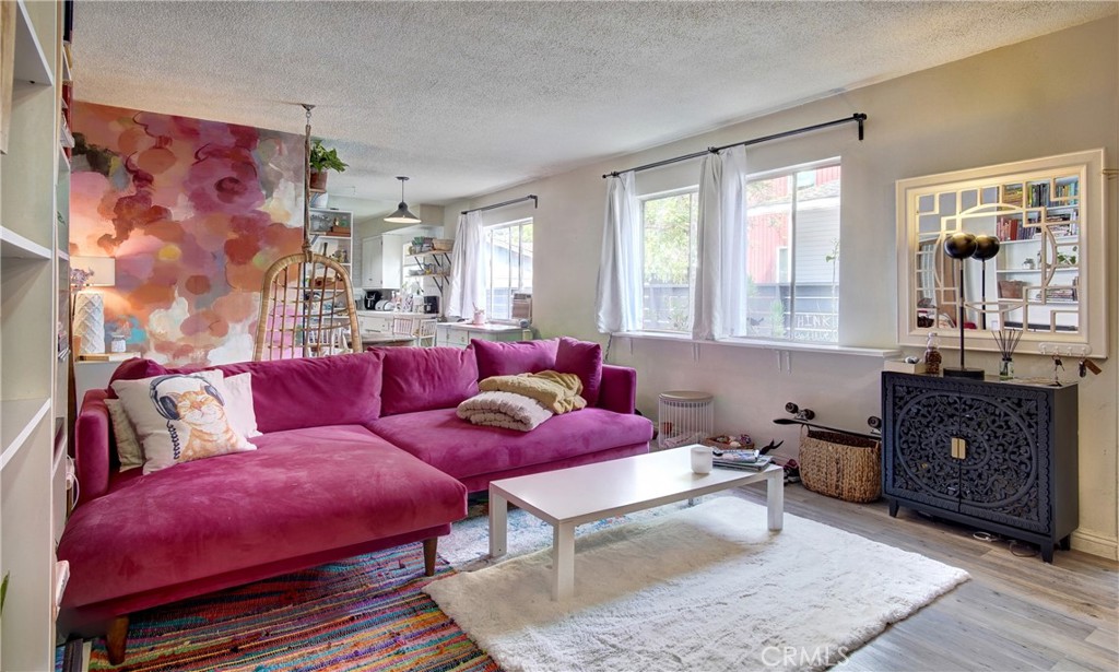 3423 Caroline Avenue