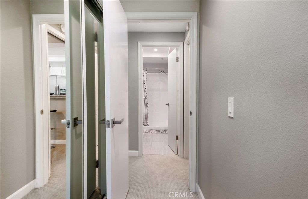 880 W 1st Street 403