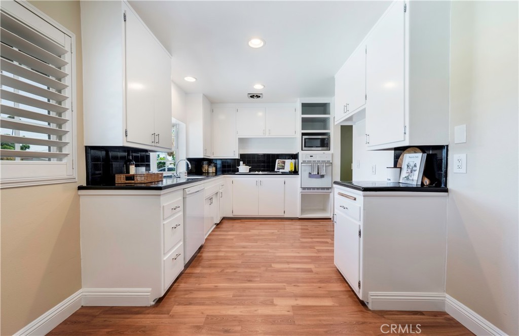 11441 Gardenaire Lane