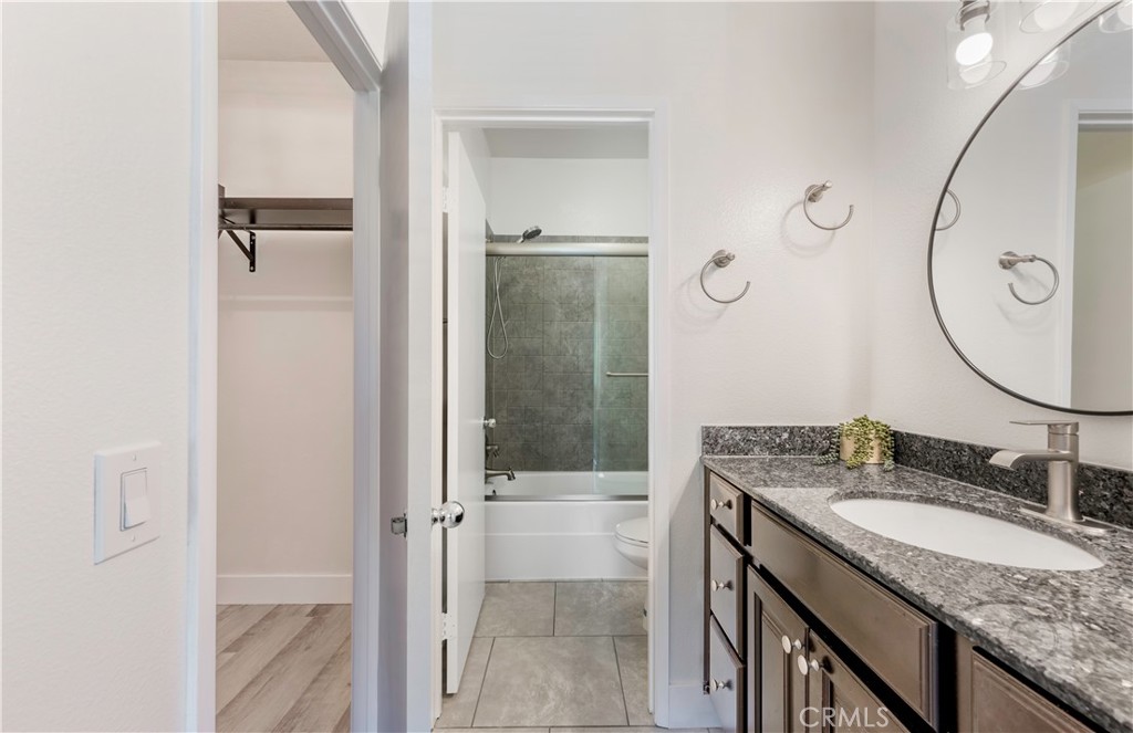 1189 S Country Glen Way