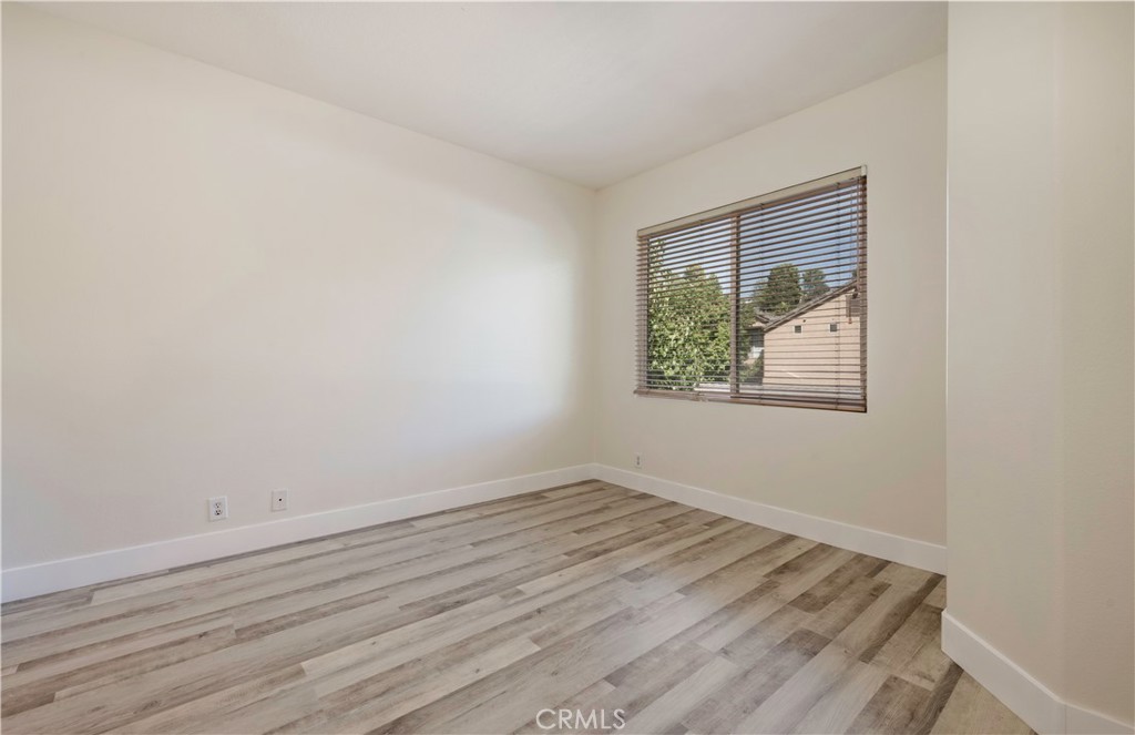 1189 S Country Glen Way