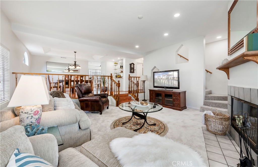 121 S Lucia Avenue 7