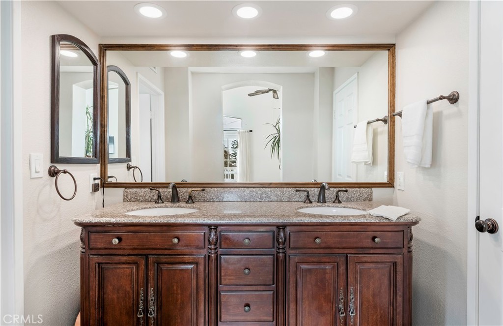 121 S Lucia Avenue 7