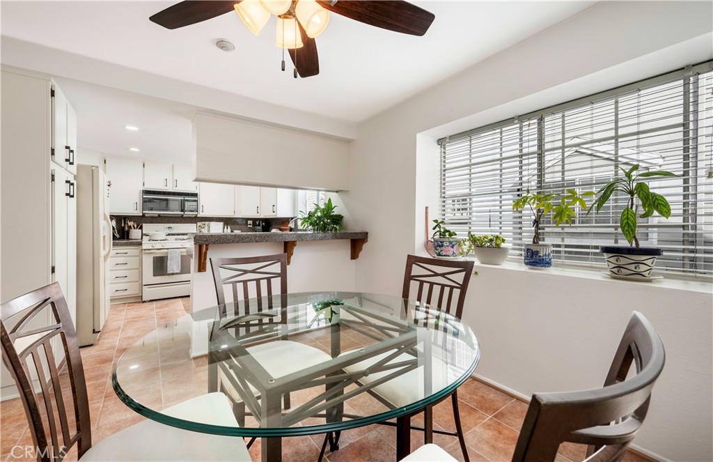 121 S Lucia Avenue 7