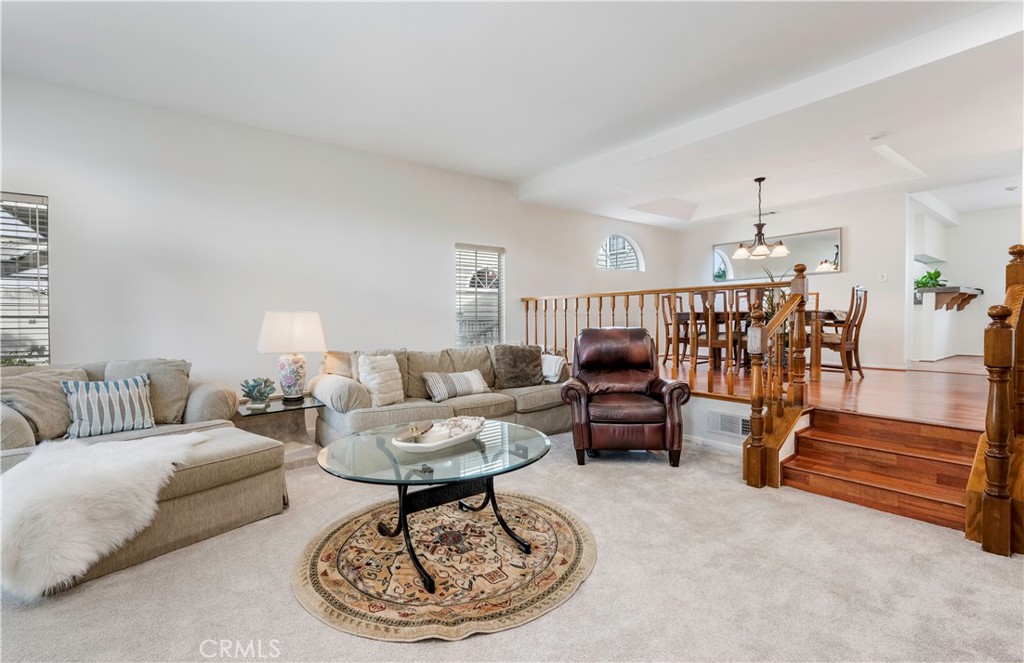 121 S Lucia Avenue 7