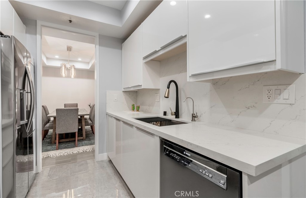 2112 Century Park Lane 313