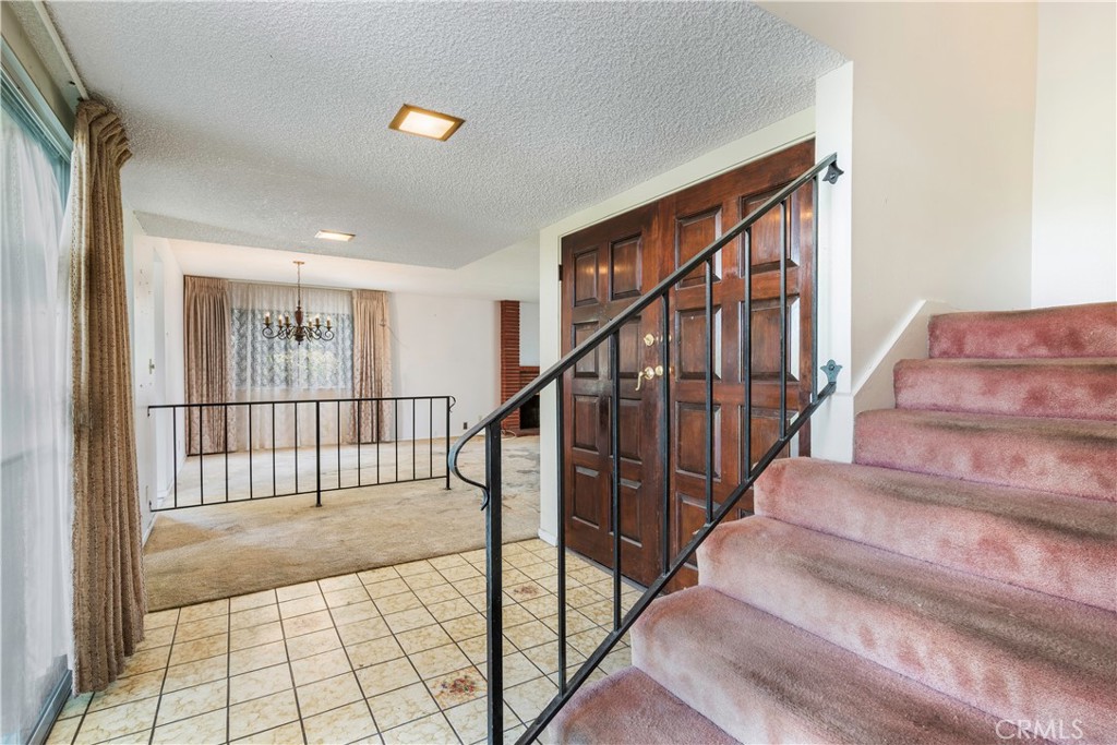 1323 S Scarborough Lane