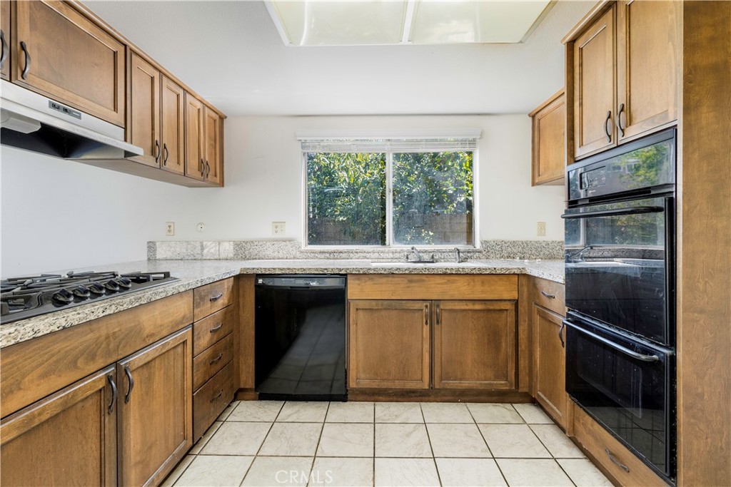 1323 S Scarborough Lane