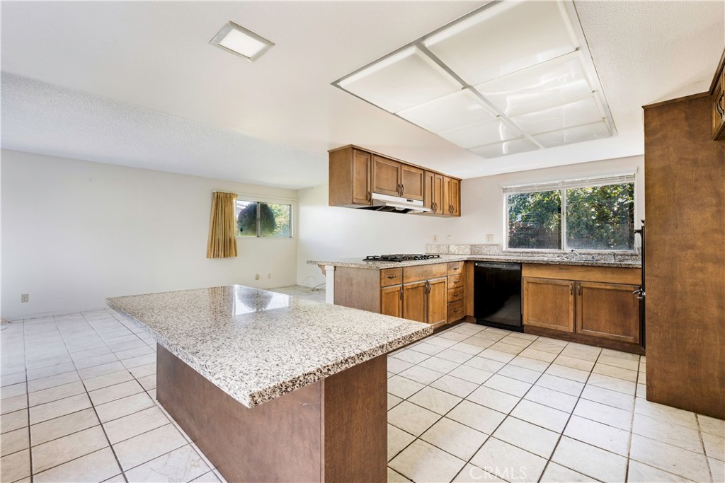 1323 S Scarborough Lane