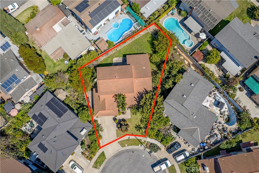 1323 S Scarborough Lane