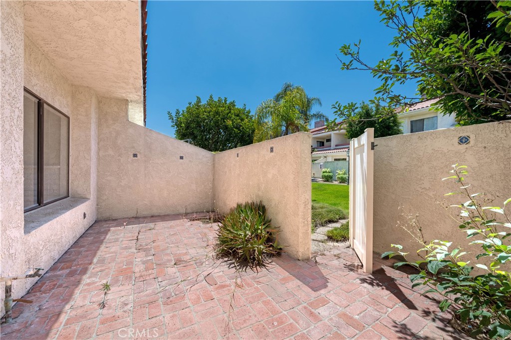 2160 Plaza Del Amo 162