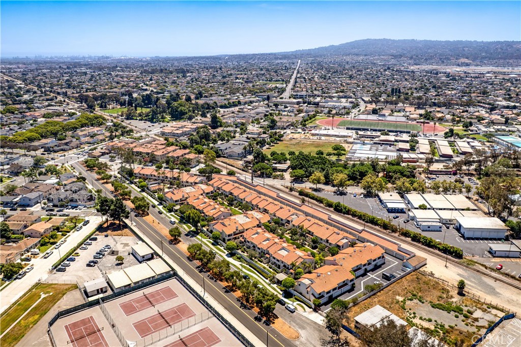 2160 Plaza Del Amo 162