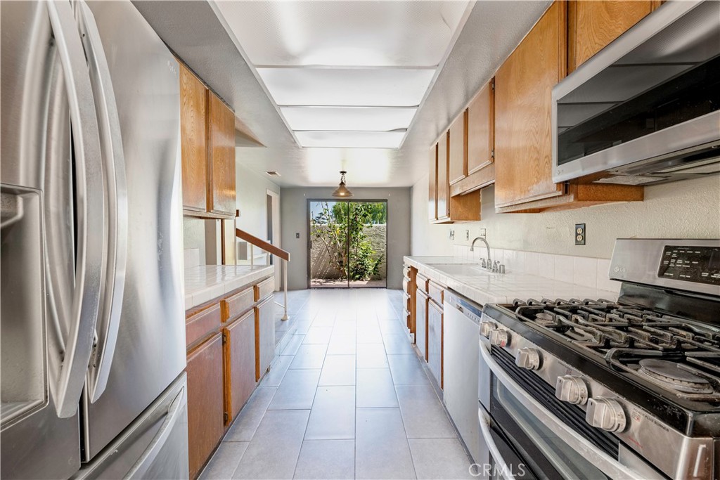 2160 Plaza Del Amo 162