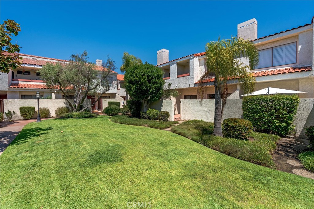 2160 Plaza Del Amo 162