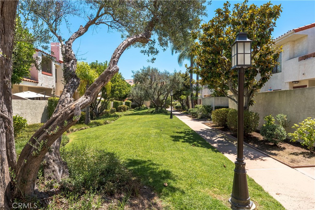 2160 Plaza Del Amo 162