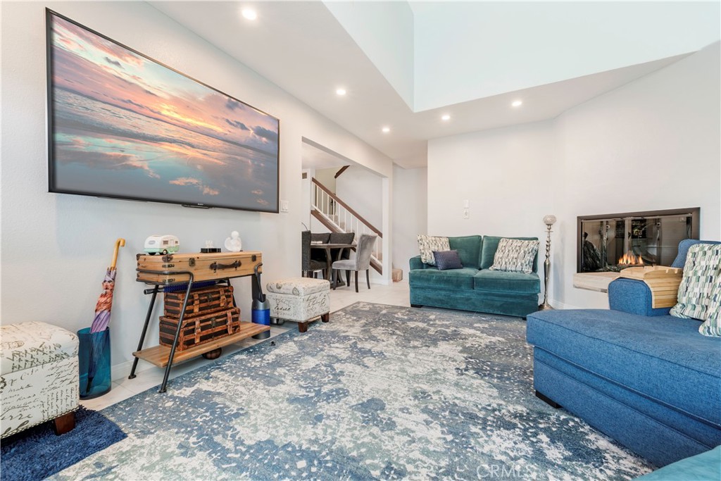 25900 Oak Street 102