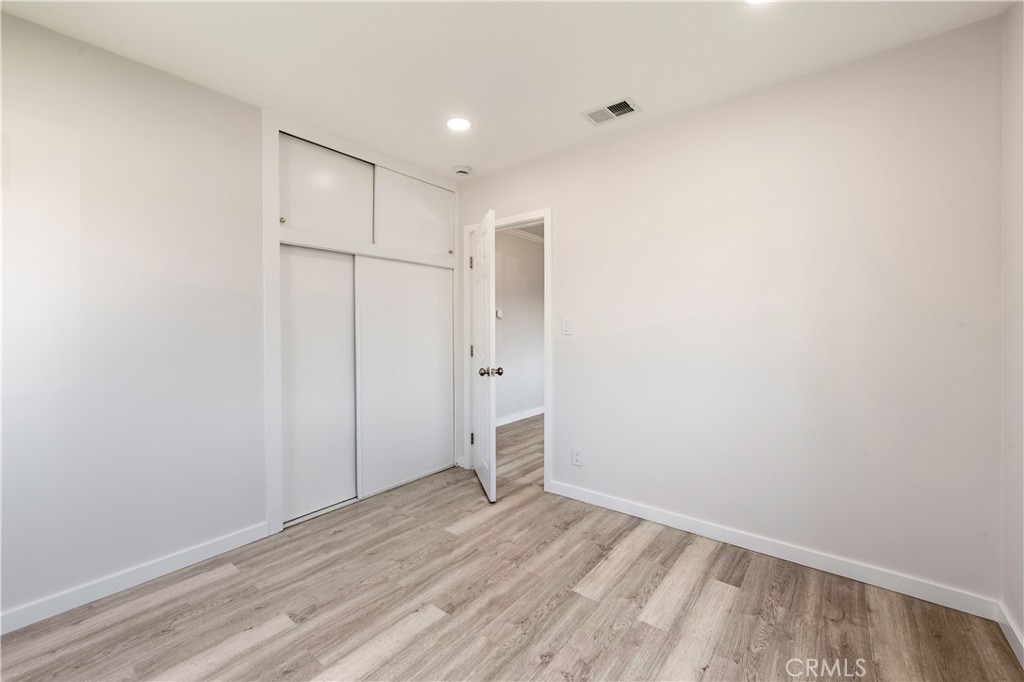 1087 253rd Street