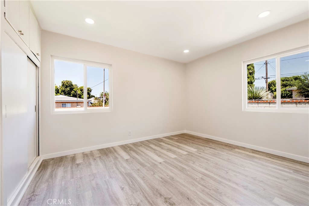 1087 253rd Street
