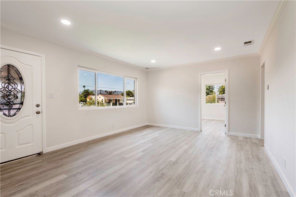 1087 253rd Street
