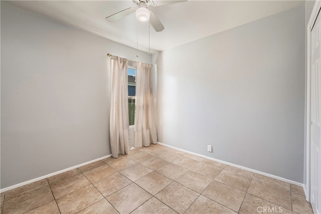 1520 W 215th