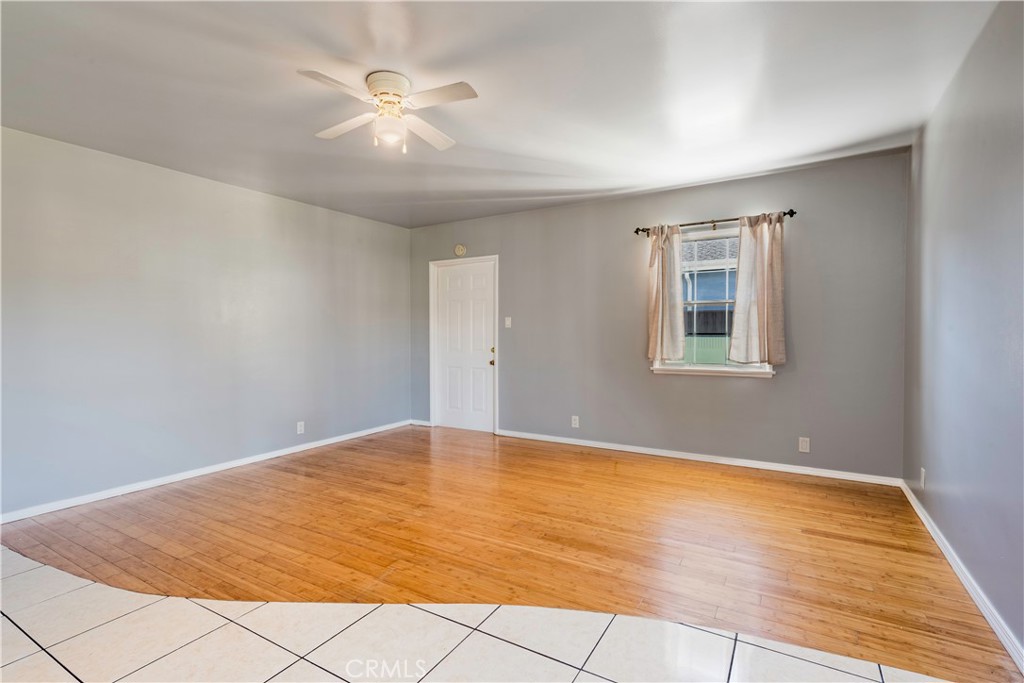 1520 W 215th