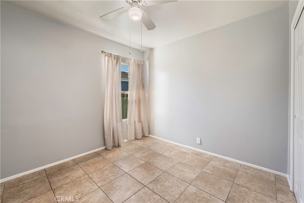 1520 W 215th