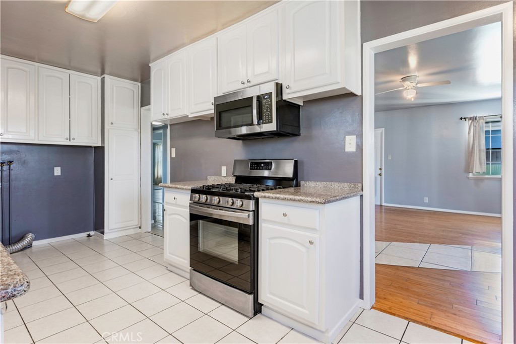 1520 W 215th