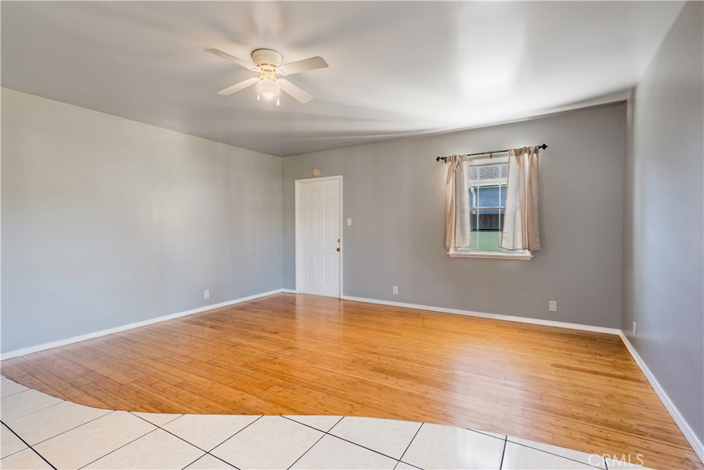 1520 W 215th