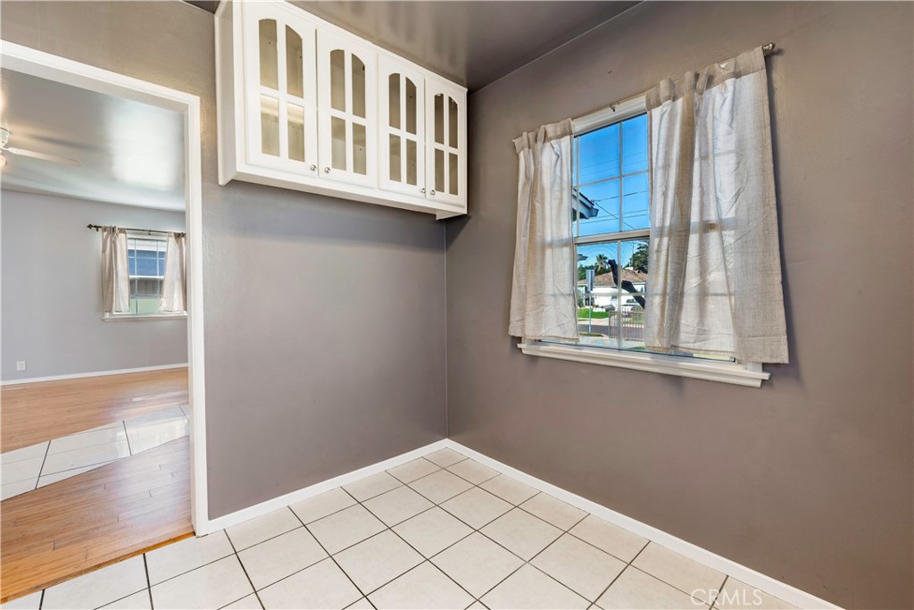 1520 W 215th
