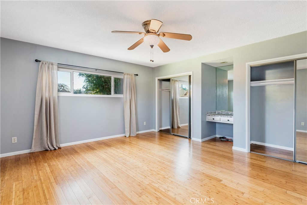 1520 W 215th