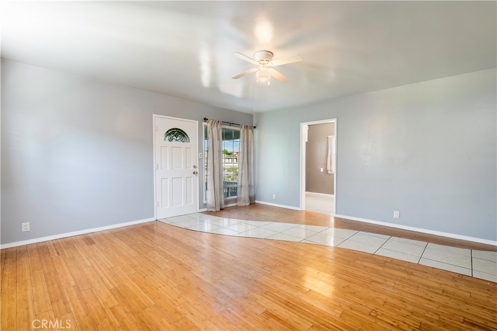 1520 W 215th