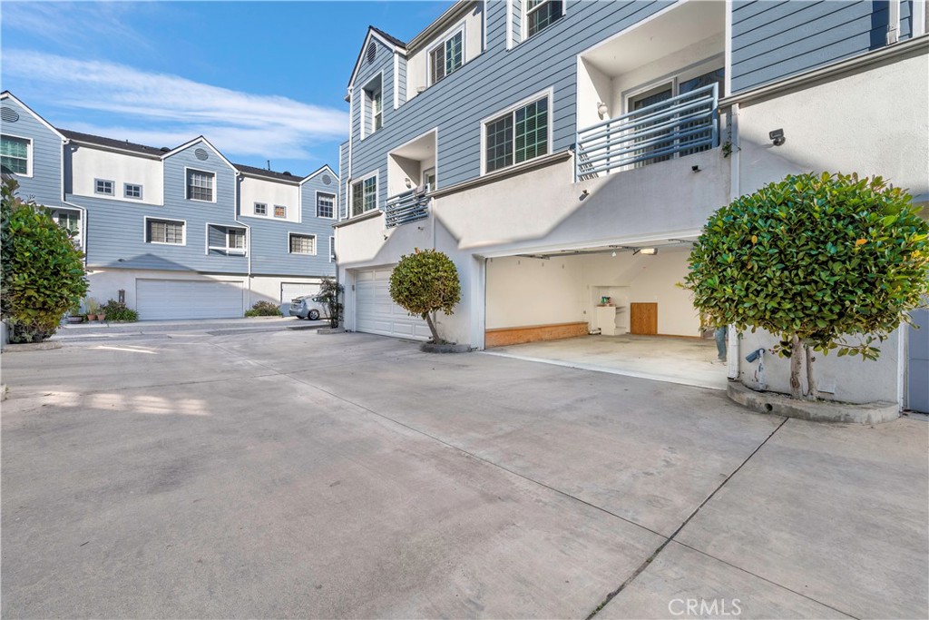 18050 Prairie Avenue B