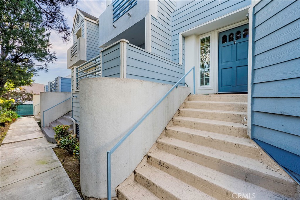 18050 Prairie Avenue B