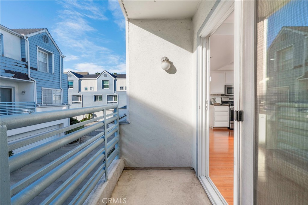 18050 Prairie Avenue B