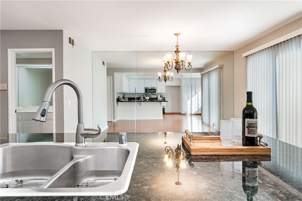 18050 Prairie Avenue B