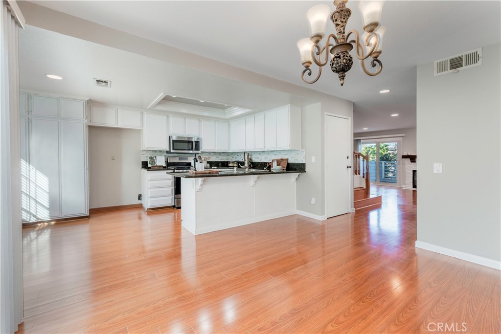 18050 Prairie Avenue B