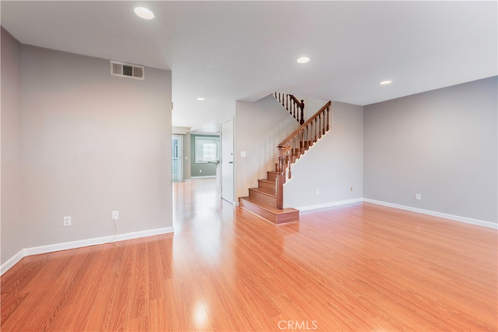 18050 Prairie Avenue B