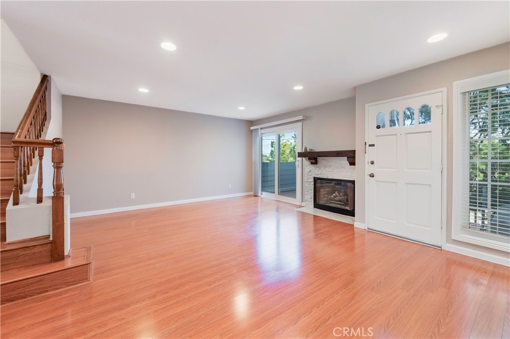 18050 Prairie Avenue B