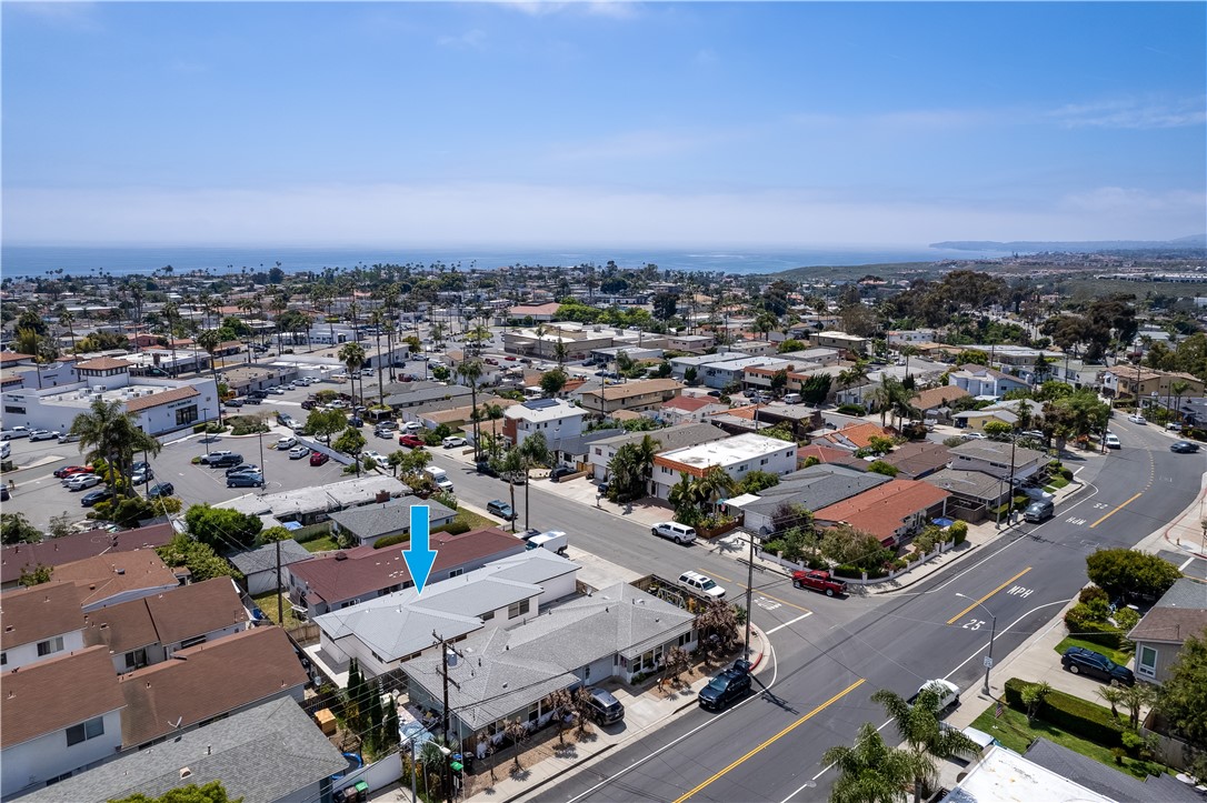 120 E Mariposa