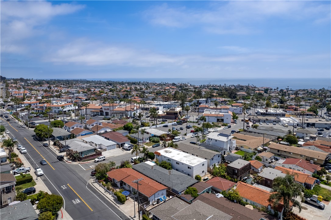 120 E Mariposa