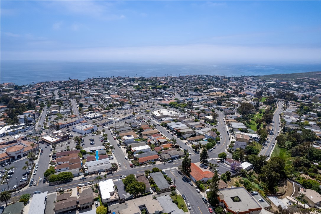120 E Mariposa