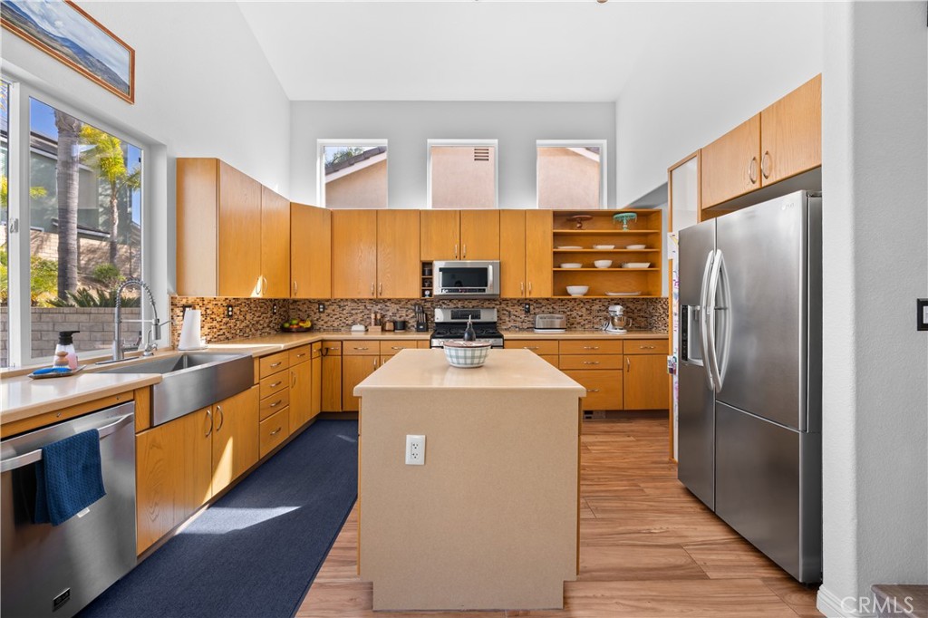 28214 Ridge View