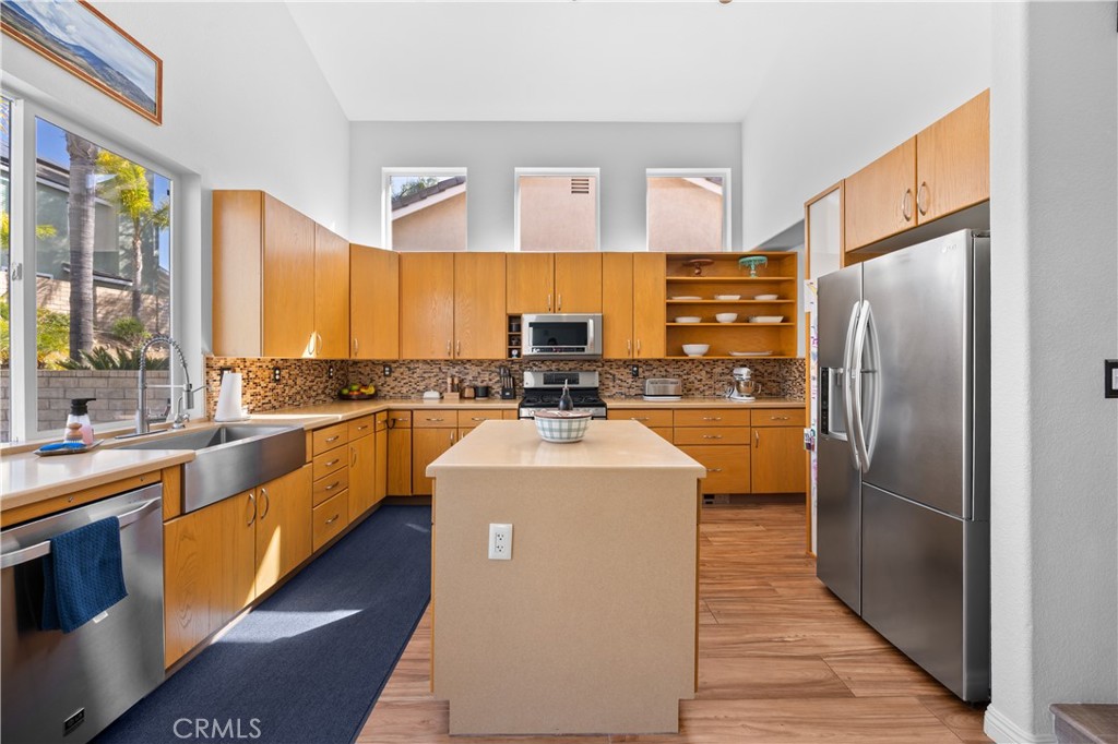 28214 Ridge View