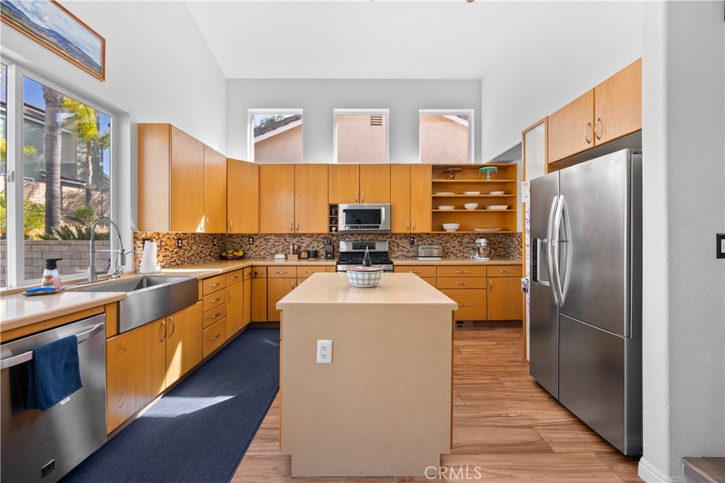 28214 Ridge View