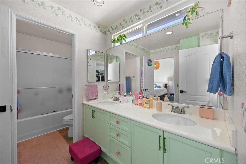 28214 Ridge View