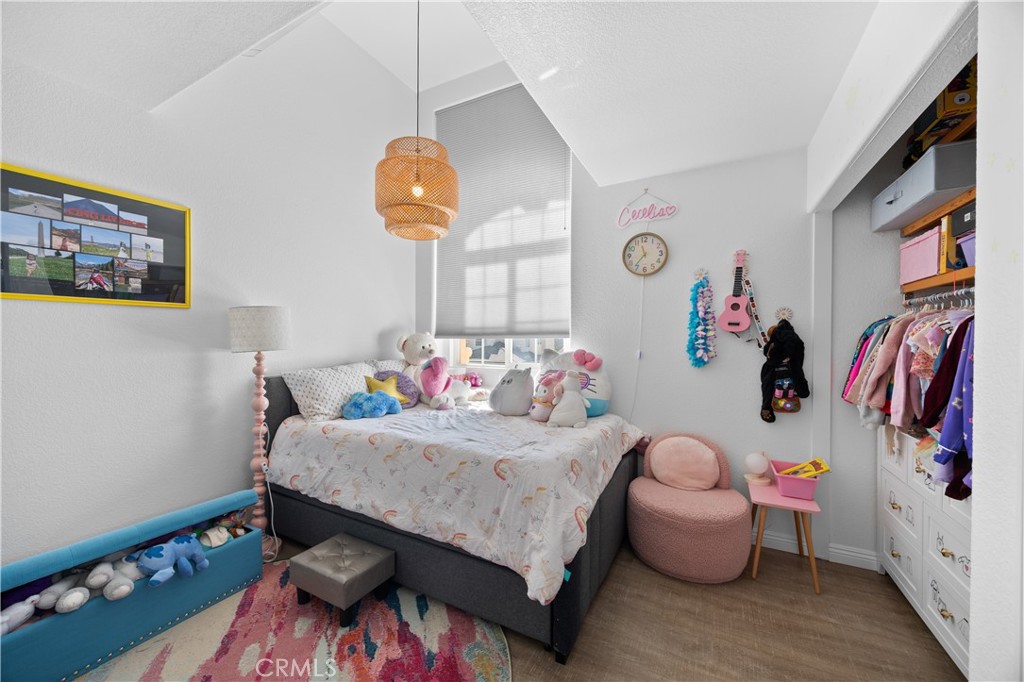 28214 Ridge View