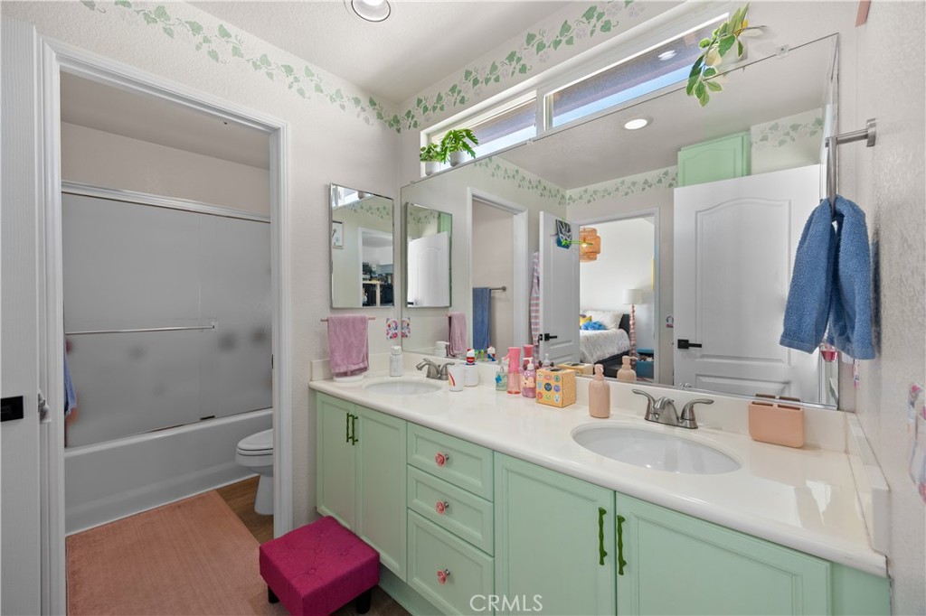 28214 Ridge View