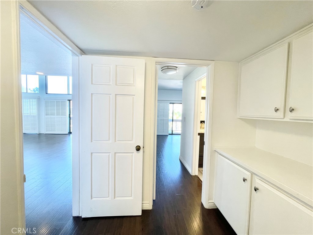 8180 Manitoba Street 311