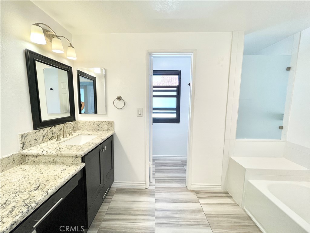 8180 Manitoba Street 311